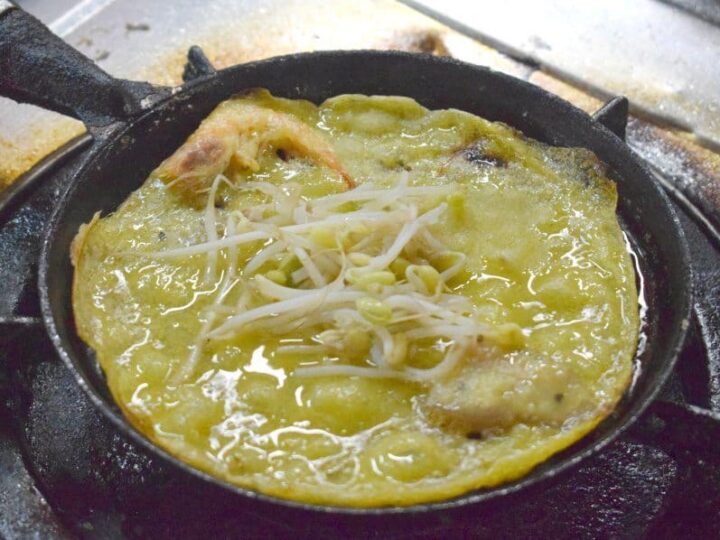 Vietnamese pancakes at Hoi An market