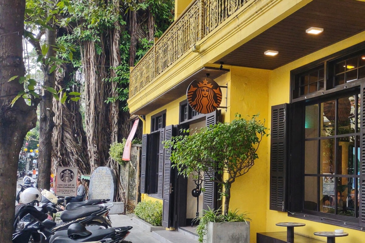 Starbucks Coffee Shop Hoi An in a building made to look like traditional Old Town buildings
