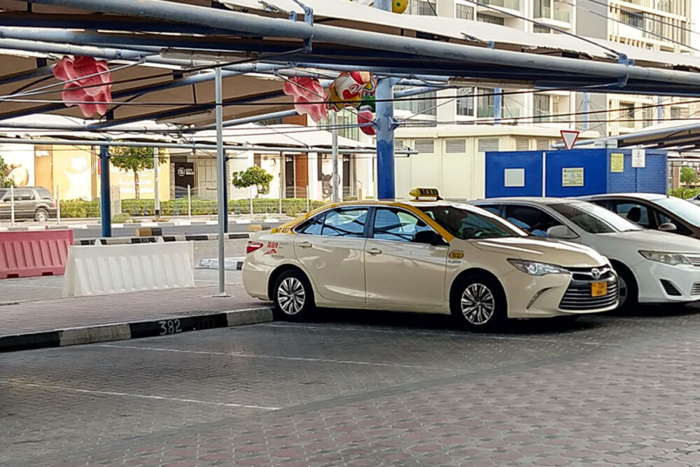 Dubai taxi at bus station