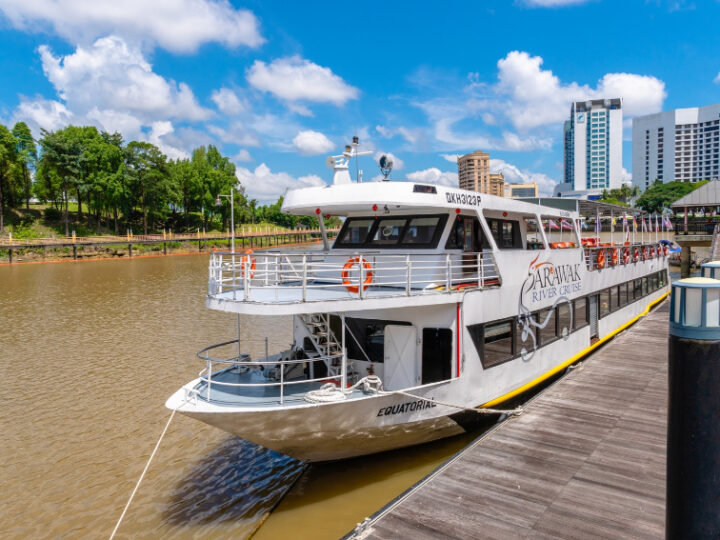 Luxury Boat cruise on the Sarawak River
