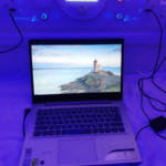 travel blogger income streams laptop digital nomad working