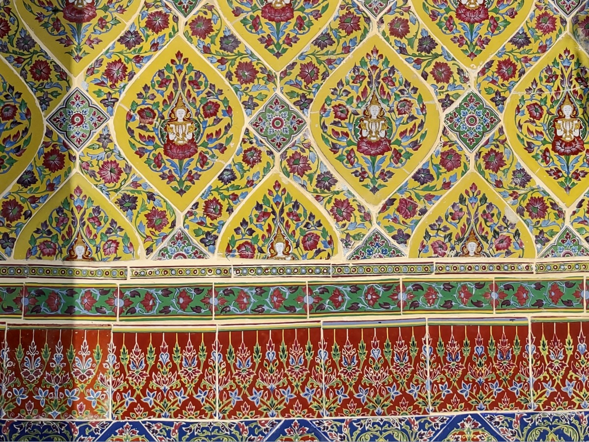 Visit Wat Ratchabophit Bangkok mosaic