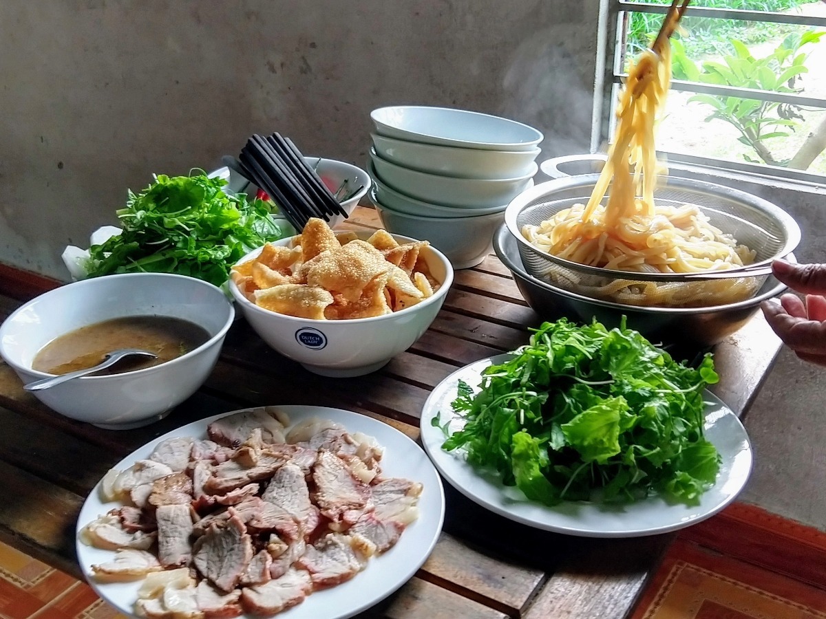 Hoi An food photos cau lao