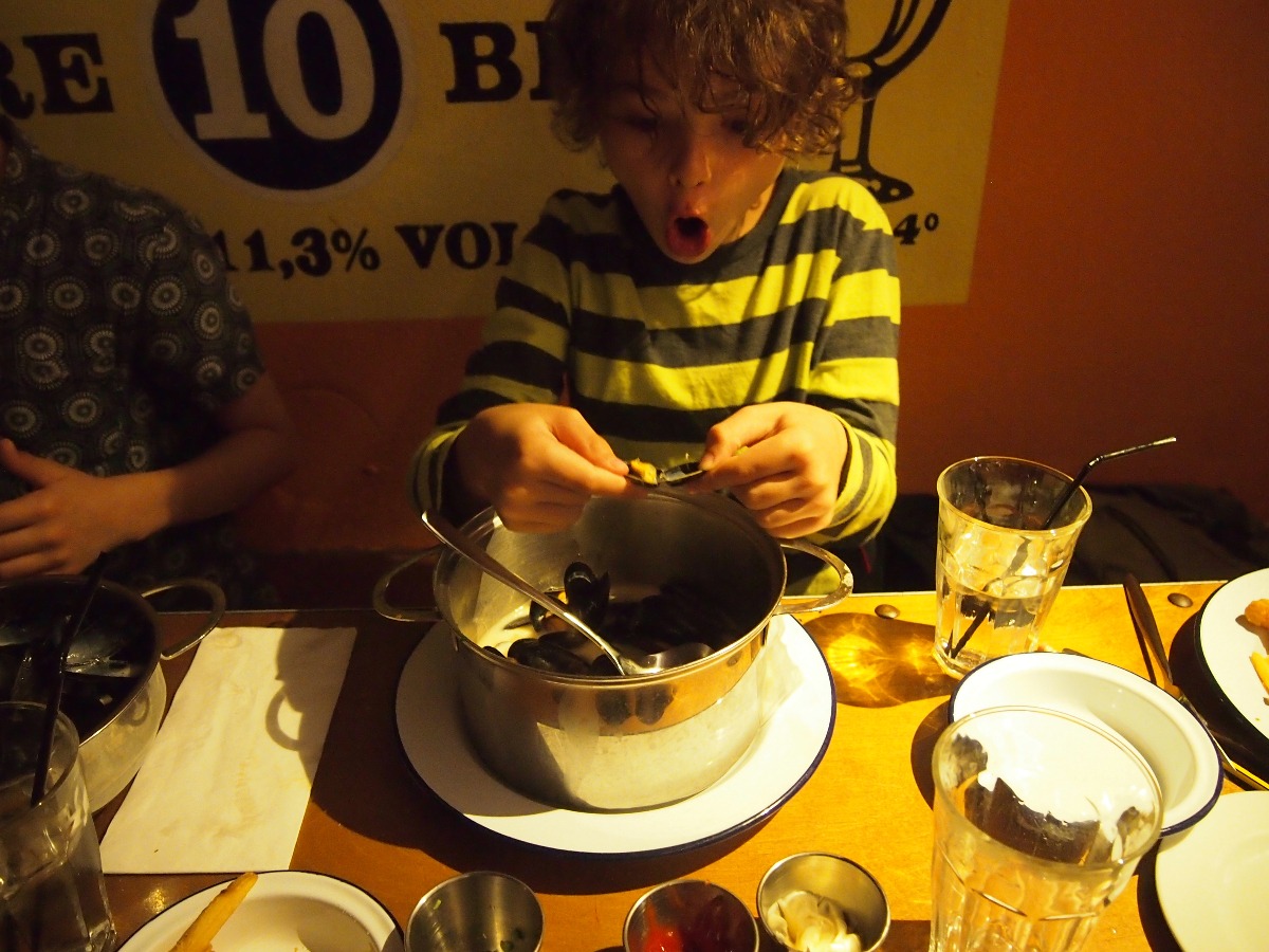 Travel with kids food seafood