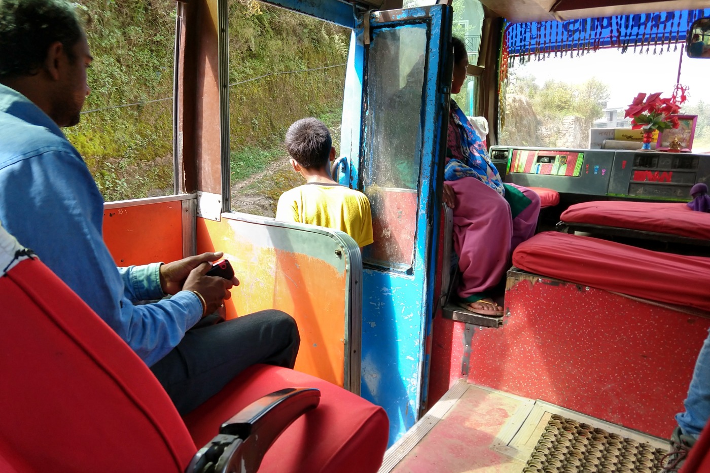 kids do not like bus travel