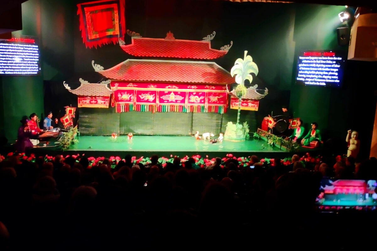 Water puppet theatre Hanoi