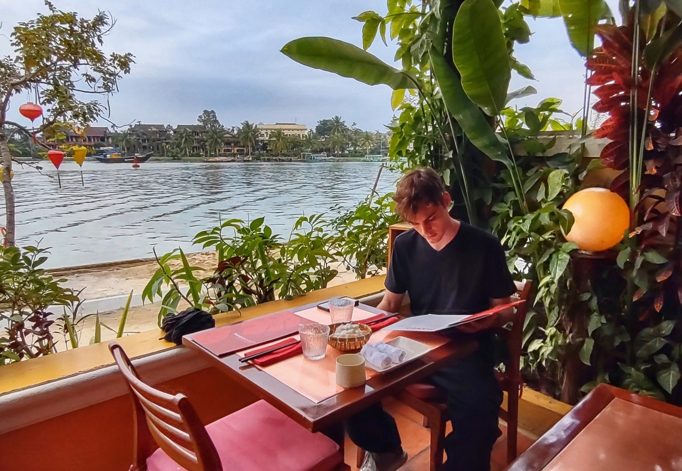 Best Hoi An restaurant mango rooms