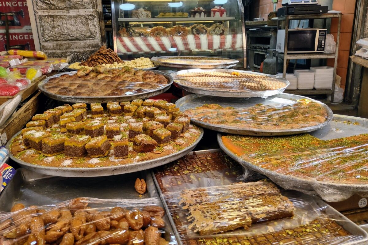 Best amman food tour includes market