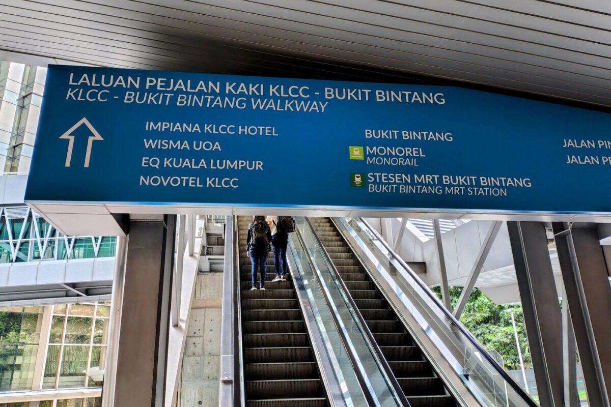 KLCC hotels walkway to Convention Centre